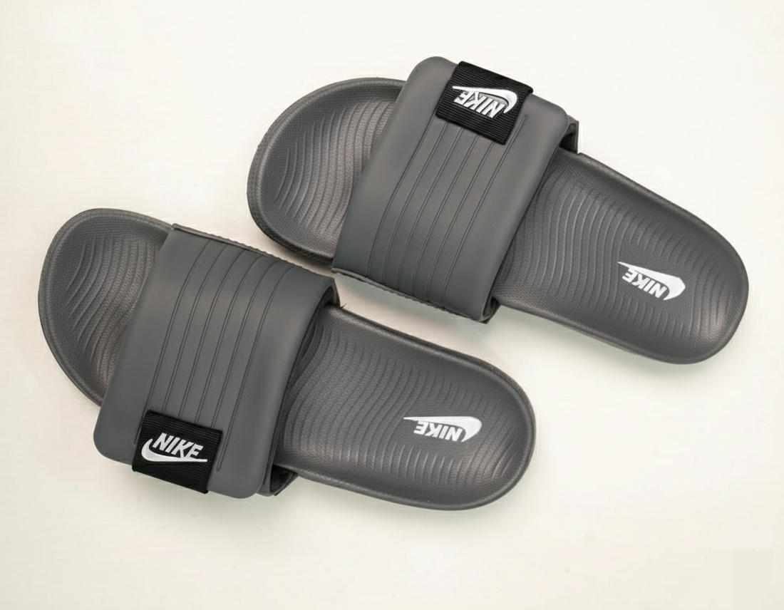NIKE GREY SLIDES